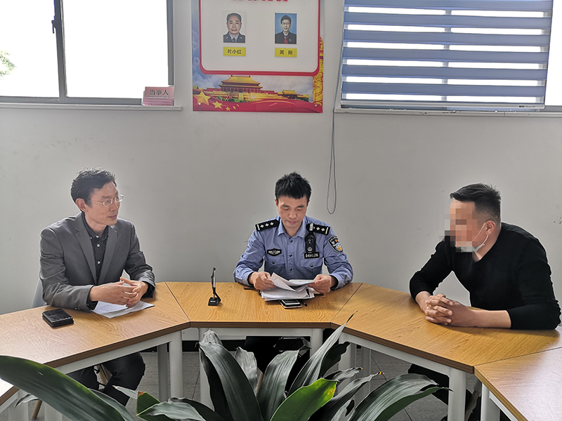 派出所值班2.jpg